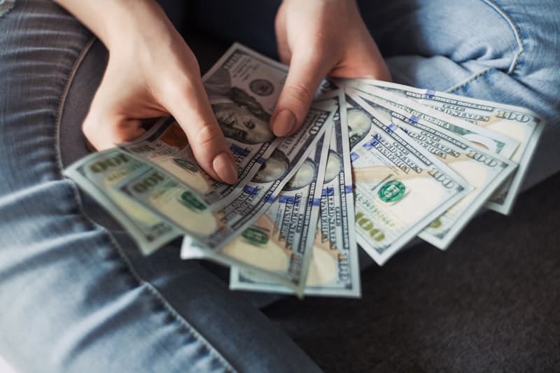Business cash flow management and financial operations